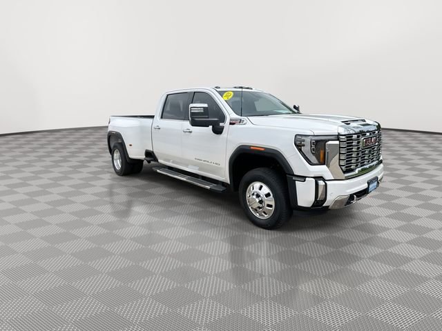 2025 Gmc Sierra 3500 HD Denali photo 2