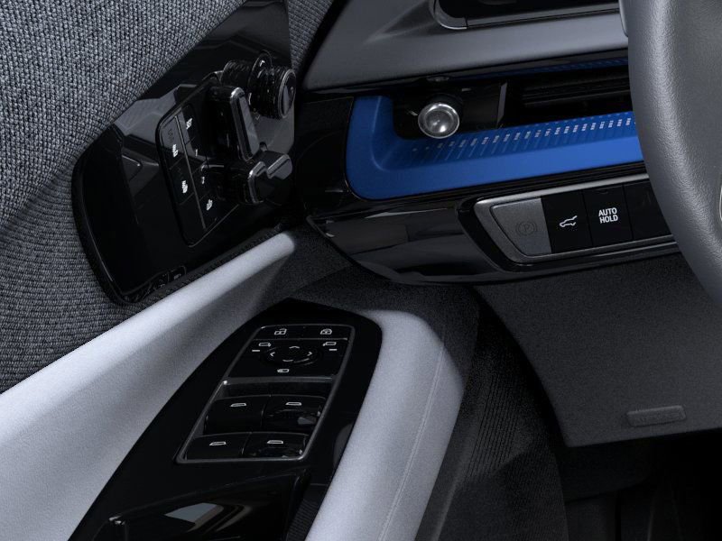 2025 Cadillac Optiq Luxury photo 10