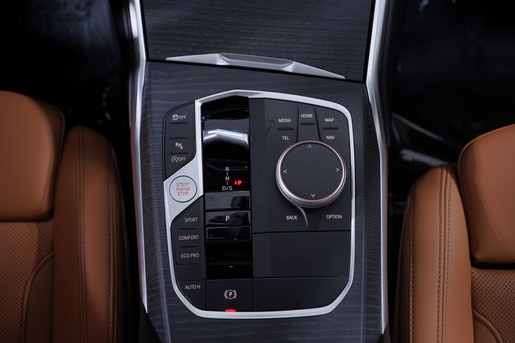 2025 Bmw 330i photo 13