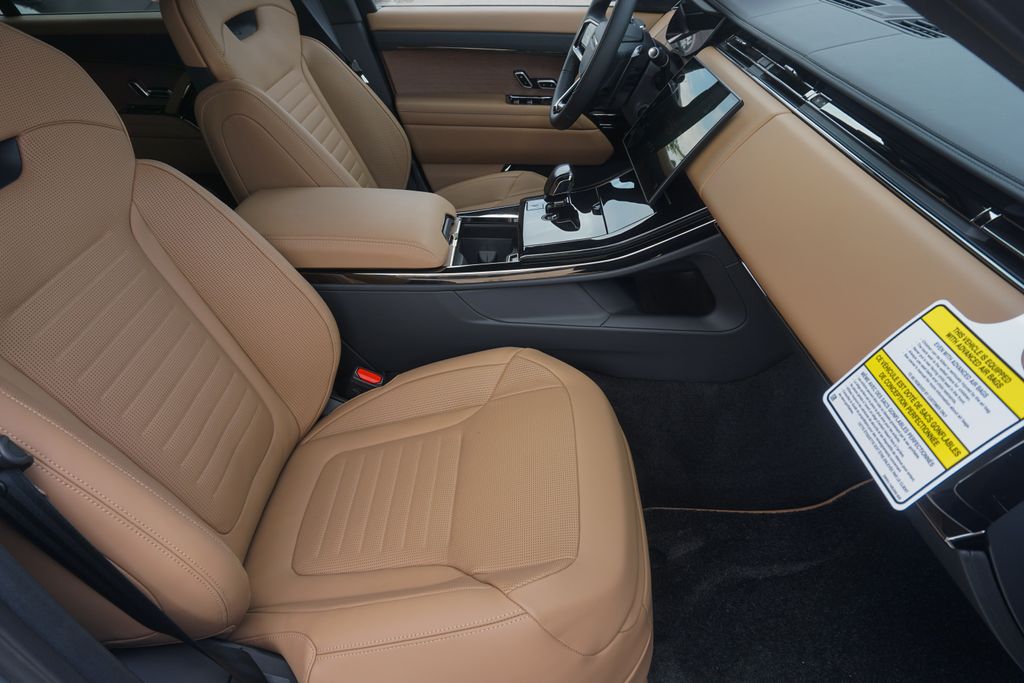 2025 Land Rover Range Rover Sport photo 22