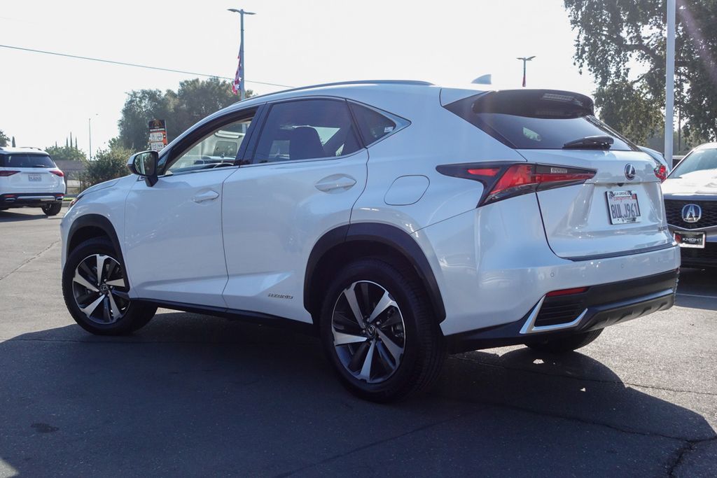 2020 Lexus NX 300h Premium photo 8