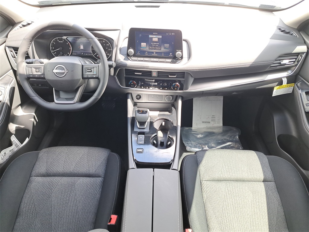 2026 Nissan Rogue SV photo 16