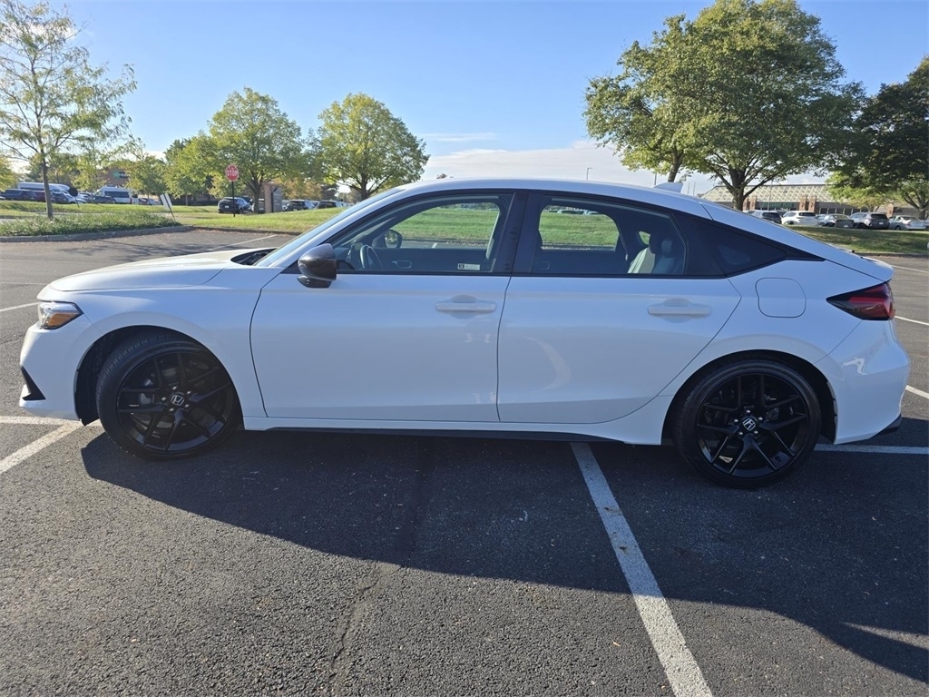 2023 Honda Civic Sport photo 4