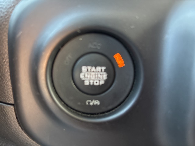 2022 Jeep Wrangler Unlimited Sahara Altitude photo 21