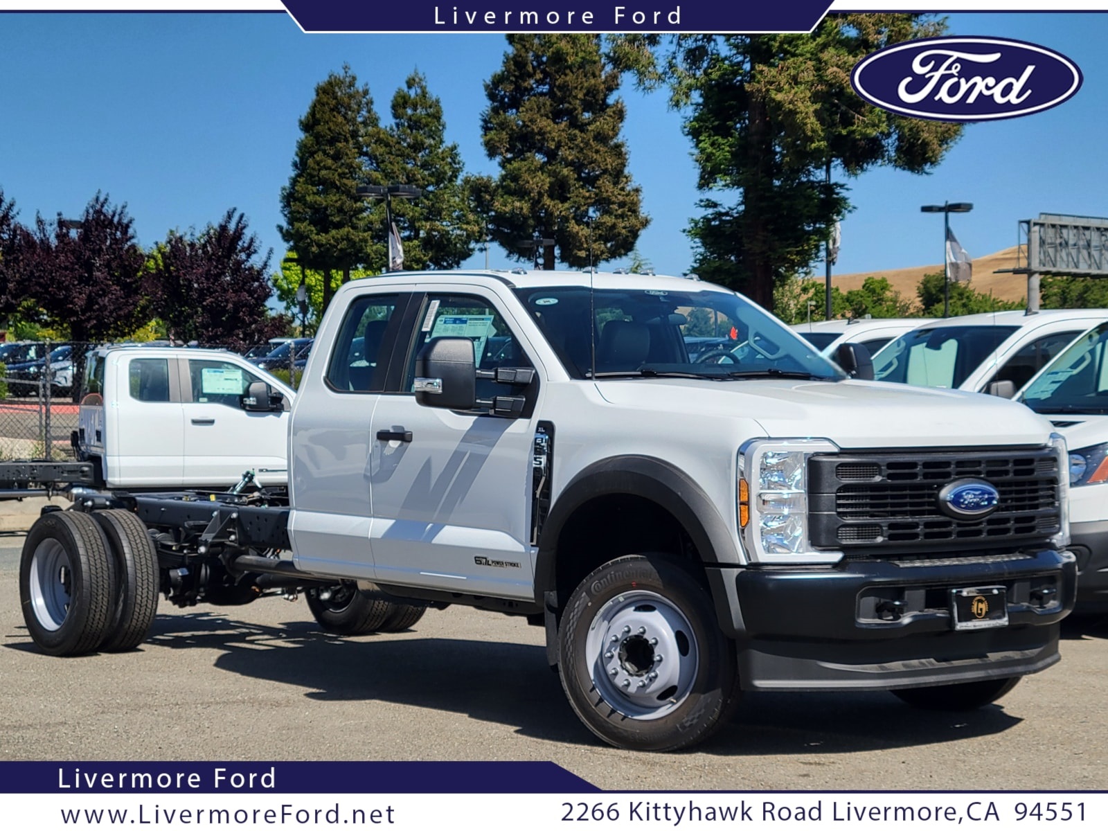 2025 Ford F-550 Super Duty Chassis Cab XL's photo