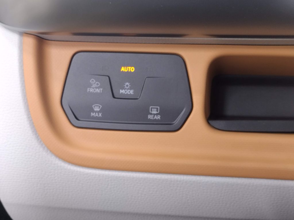 2025 Volkswagen ID. Buzz photo 25