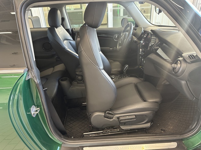 2022 Mini Cooper SE Signature photo 13