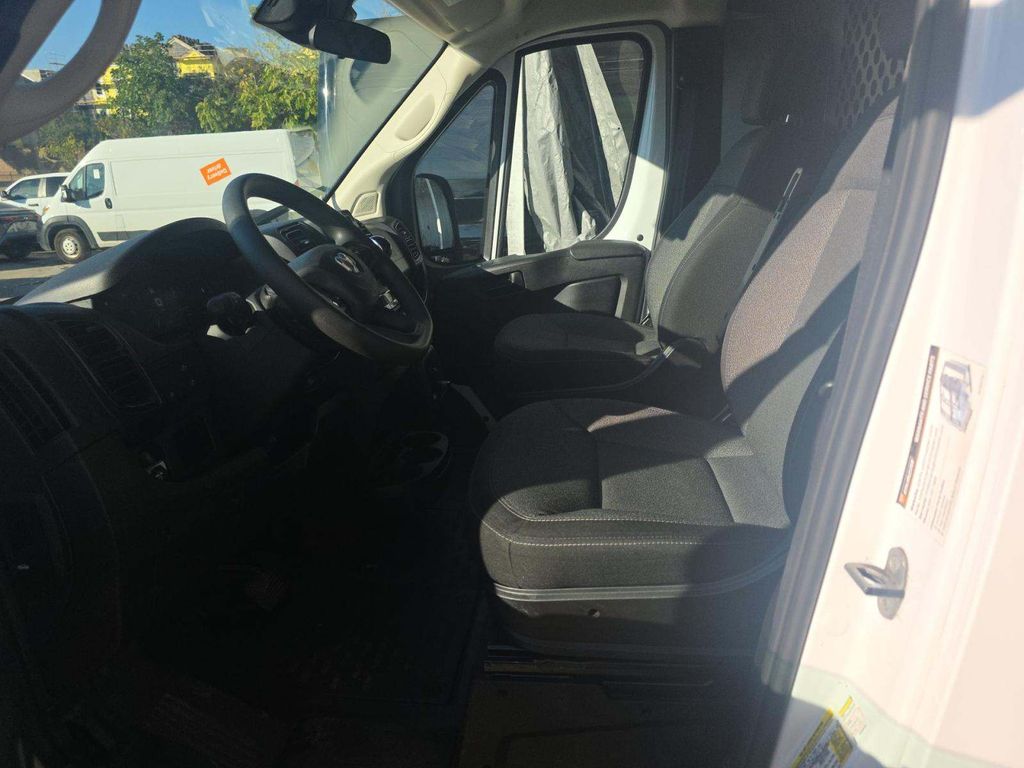 2023 Ram ProMaster 2500 Base photo 2