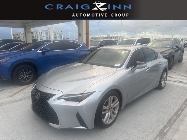 2024 Lexus IS 300's photo