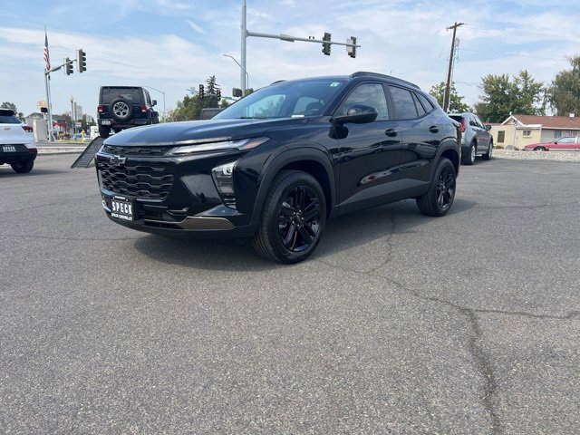 2025 Chevrolet Trax ACTIV photo 2