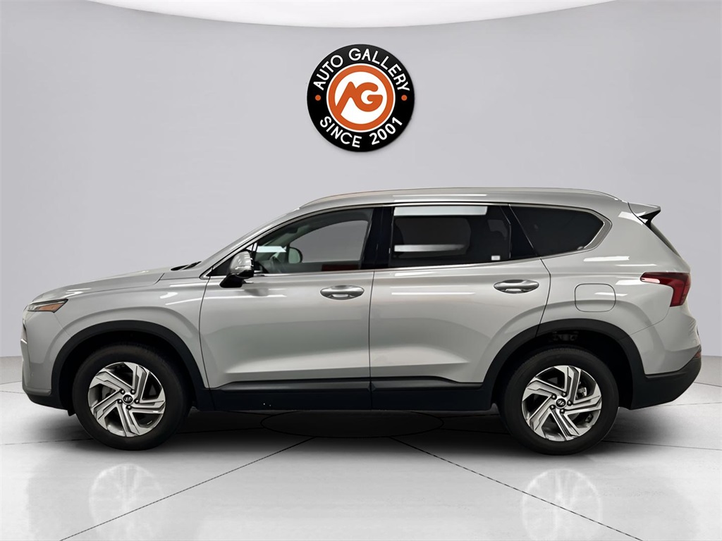 2023 Hyundai Santa Fe SEL photo 2