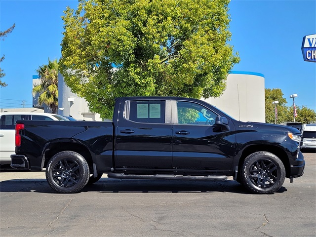 2023 Chevrolet Silverado 1500 RST photo 5