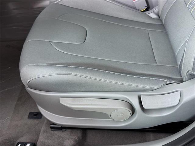 2025 Hyundai Elantra SEL Sport photo 23