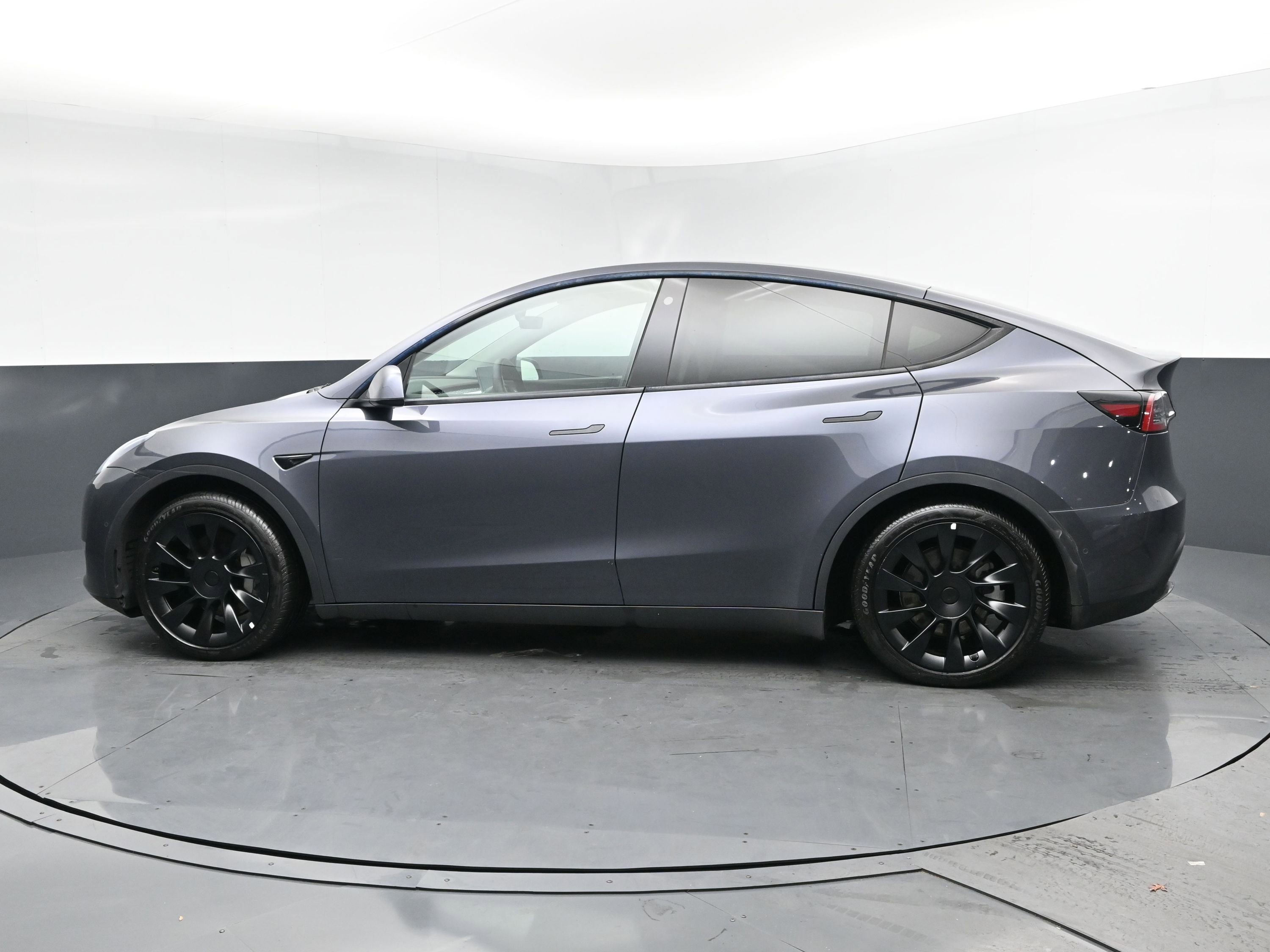 2021 Tesla Model Y Long Range photo 4