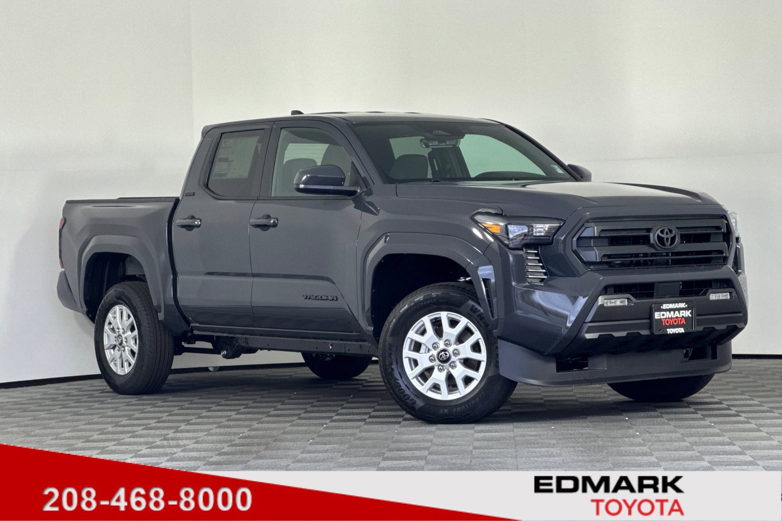 2025 Toyota Tacoma SR5's photo