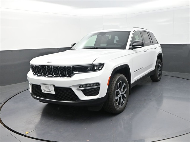 2025 Jeep Grand Cherokee Limited photo 3