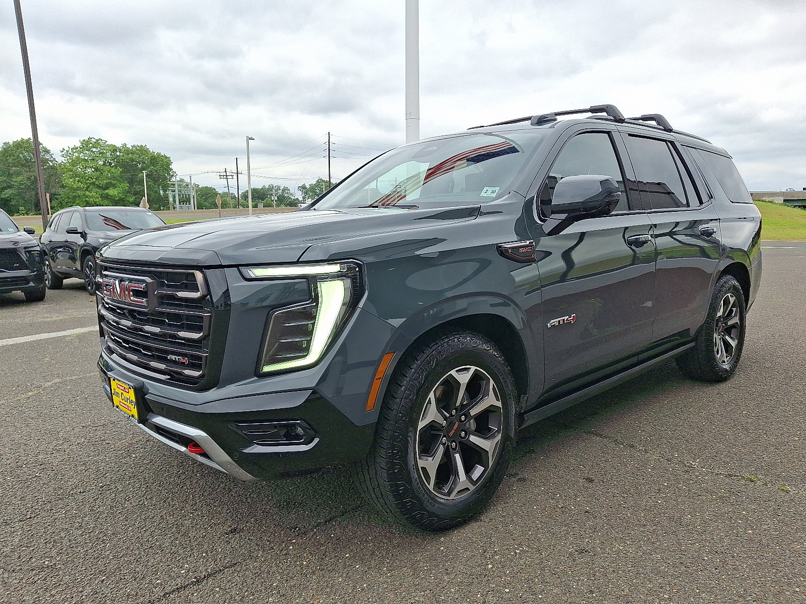 2025 Gmc Yukon AT4 Ultimate photo 3