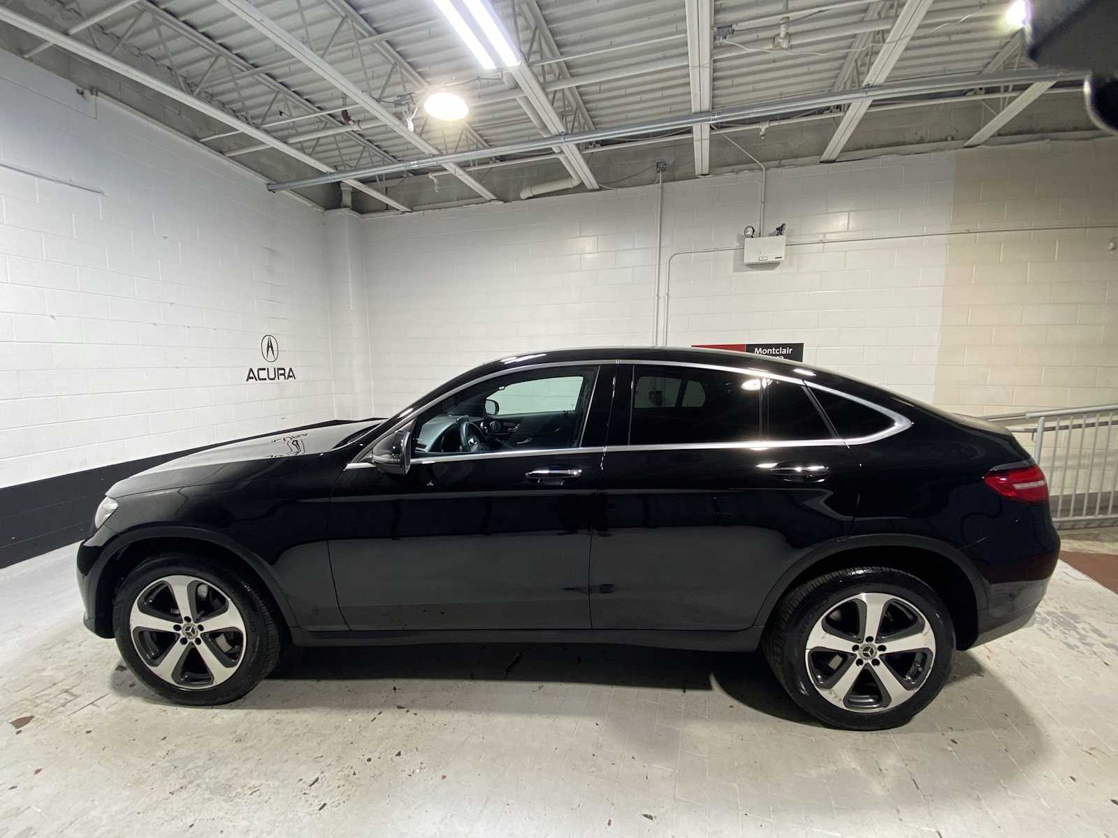 2019 Mercedes Benz GLC 300 4MATIC Coupe photo 3