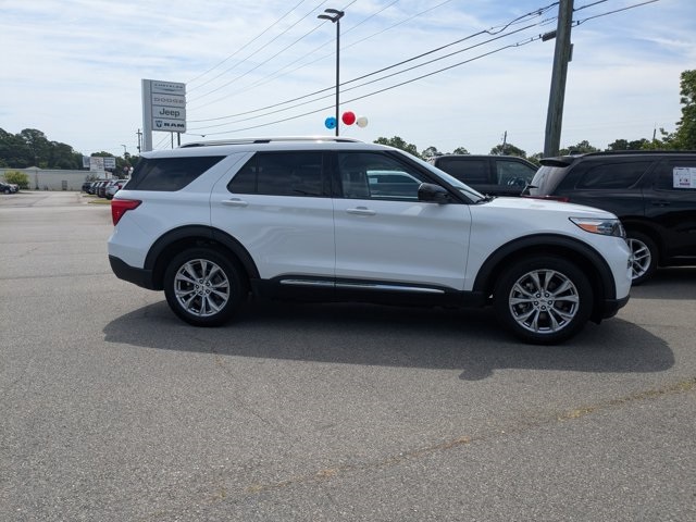 2023 Ford Explorer Limited photo 2