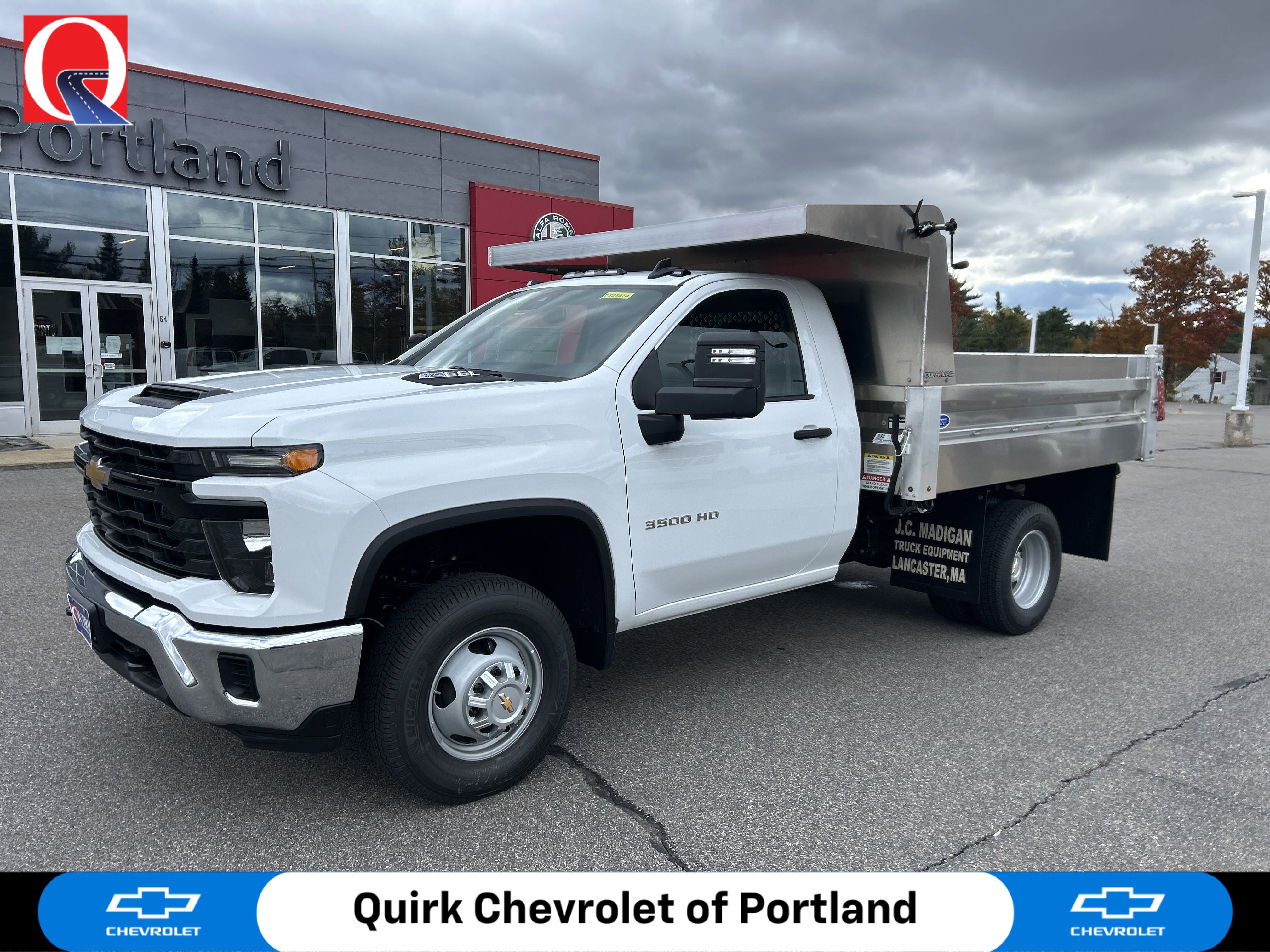 2025 Chevrolet Silverado 3500HD Work Truck's photo