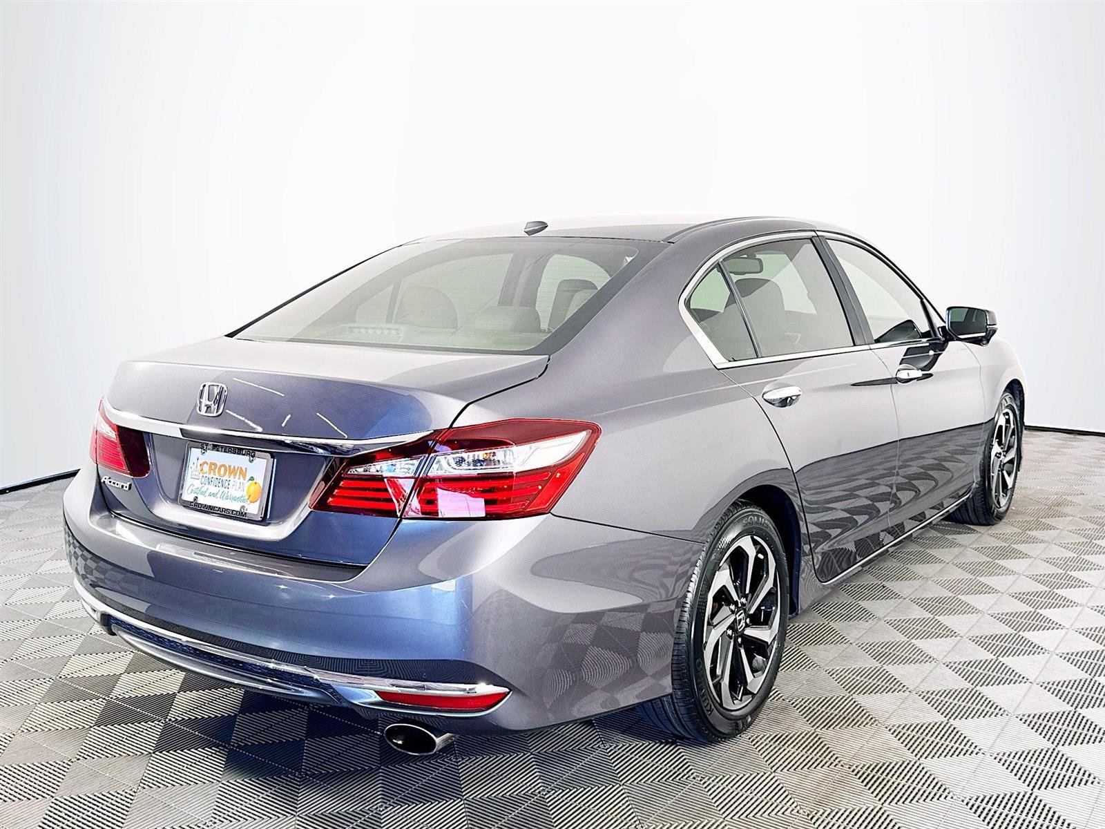 2016 Honda Accord EX-L photo 5