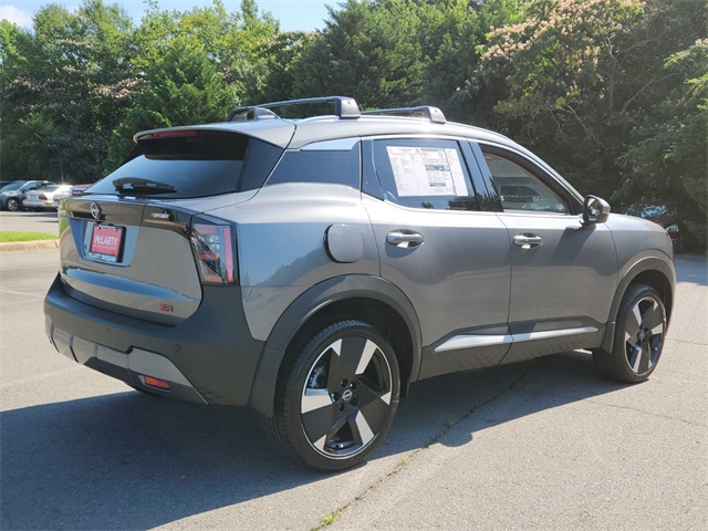 2025 Nissan Kicks SR photo 3