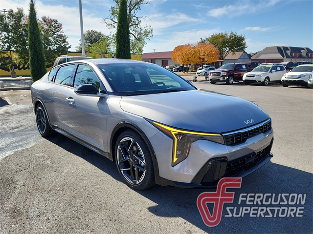 2025 Kia K4 GT-Line's photo