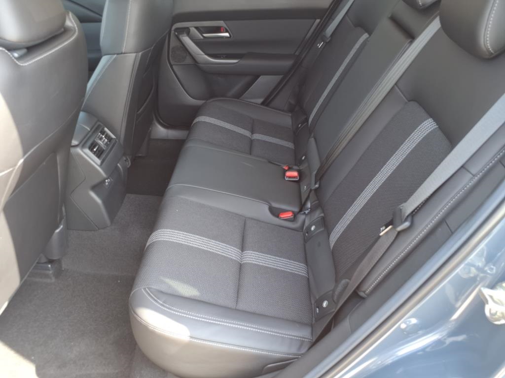 2025 Mazda CX-50 2.5 S Premium photo 13
