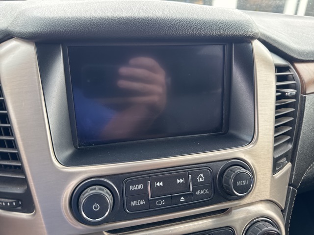 Used 2020 Silver GMC Denali image 20