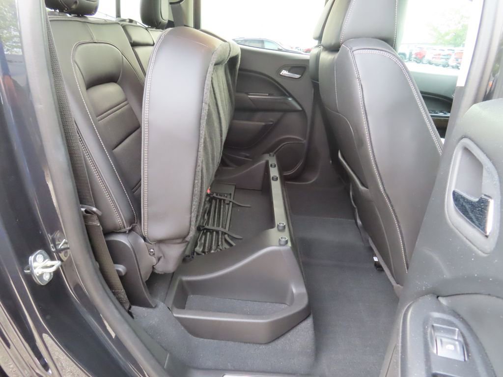 2020 Gmc Canyon Denali photo 29