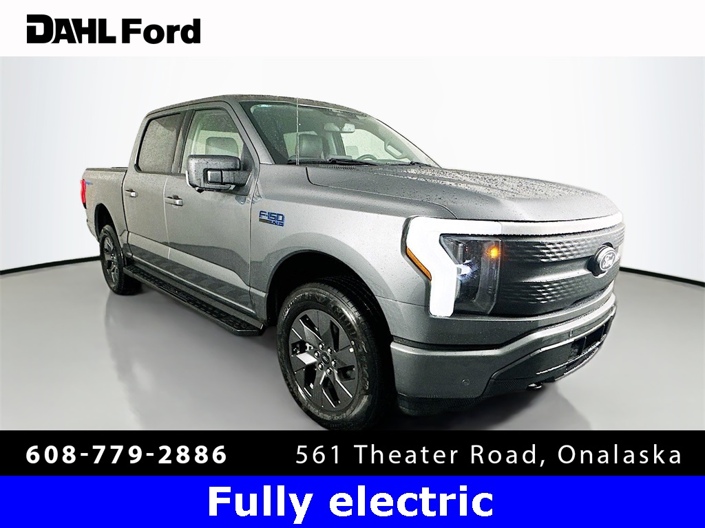 2025 Ford F-150 Lightning Flash's photo
