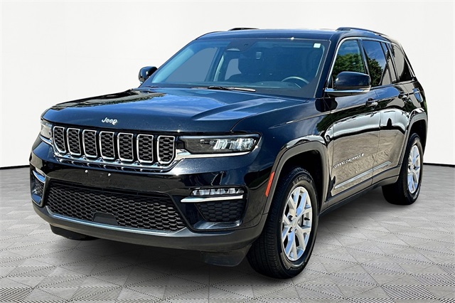2023 Jeep Grand Cherokee Limited photo 3
