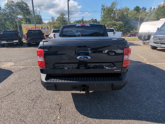2022 Ford Maverick XLT photo 9