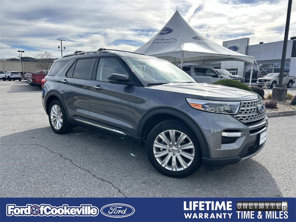 2022 Ford Explorer Limited's photo