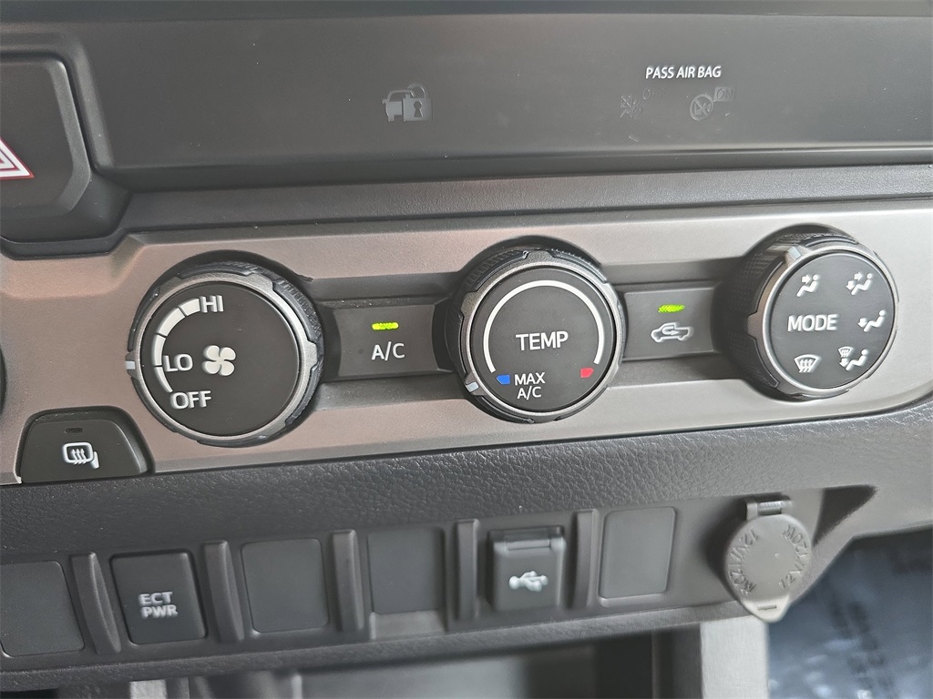 2023 Toyota Tacoma SR 4x4 Access Cab photo 25
