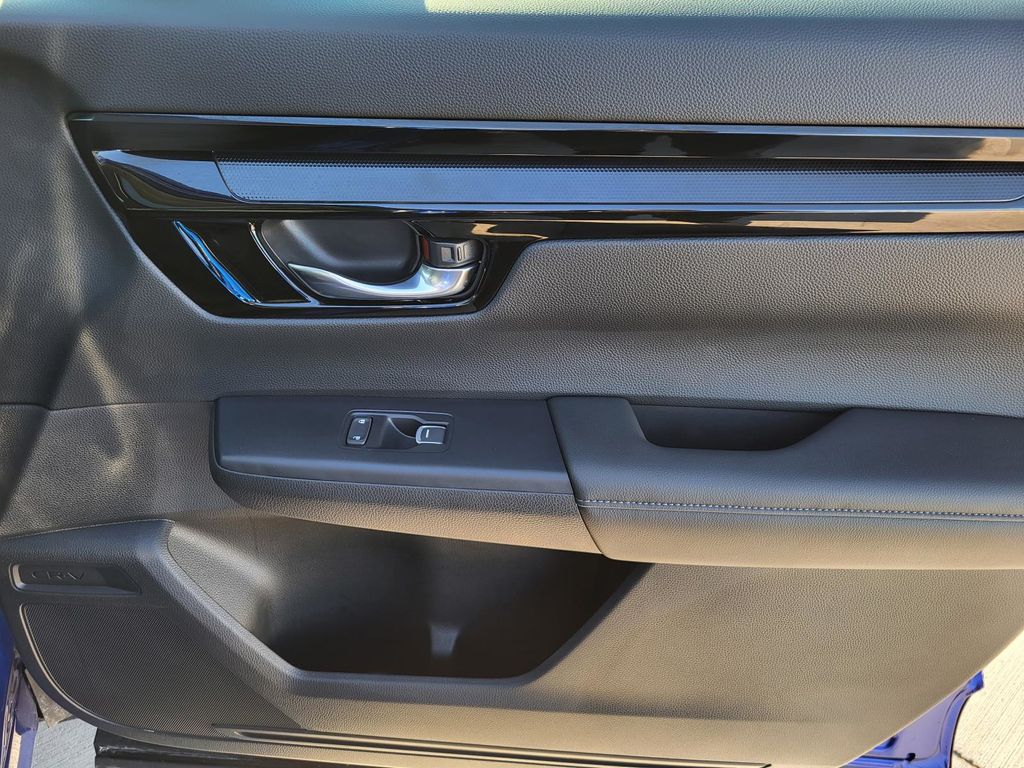 2025 Honda CR-V EX-L photo 6