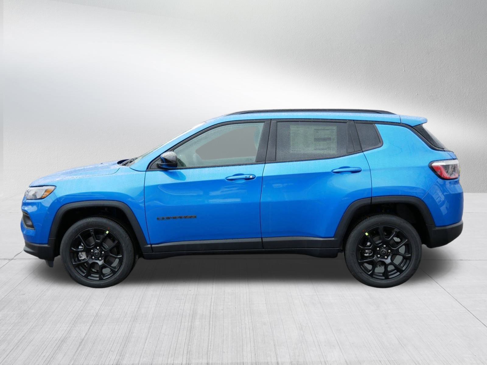 2026 Jeep Compass Latitude Altitude photo 4
