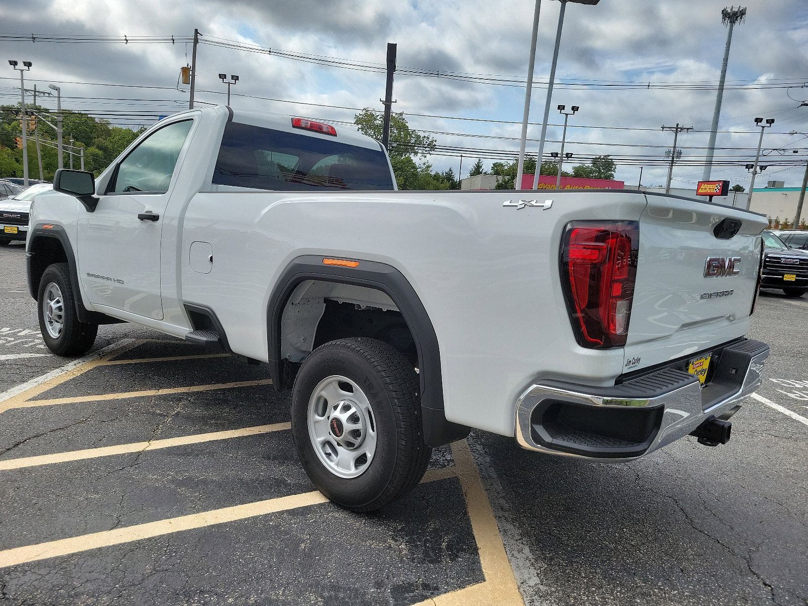 2024 Gmc Sierra 2500 HD Pro photo 3