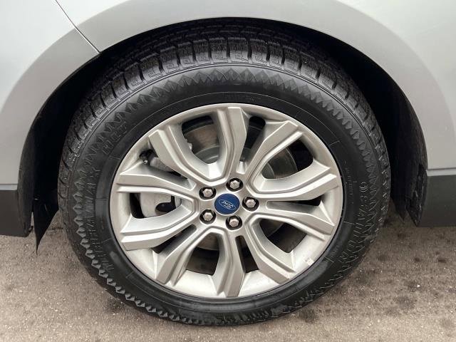 2022 Ford Edge Titanium photo 25
