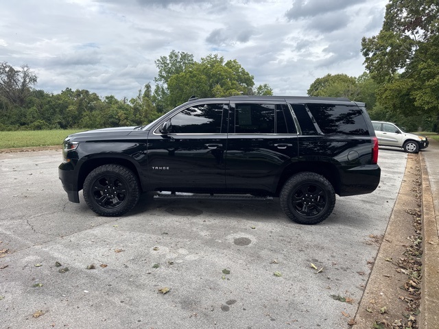 2019 Chevrolet Tahoe LS photo 2