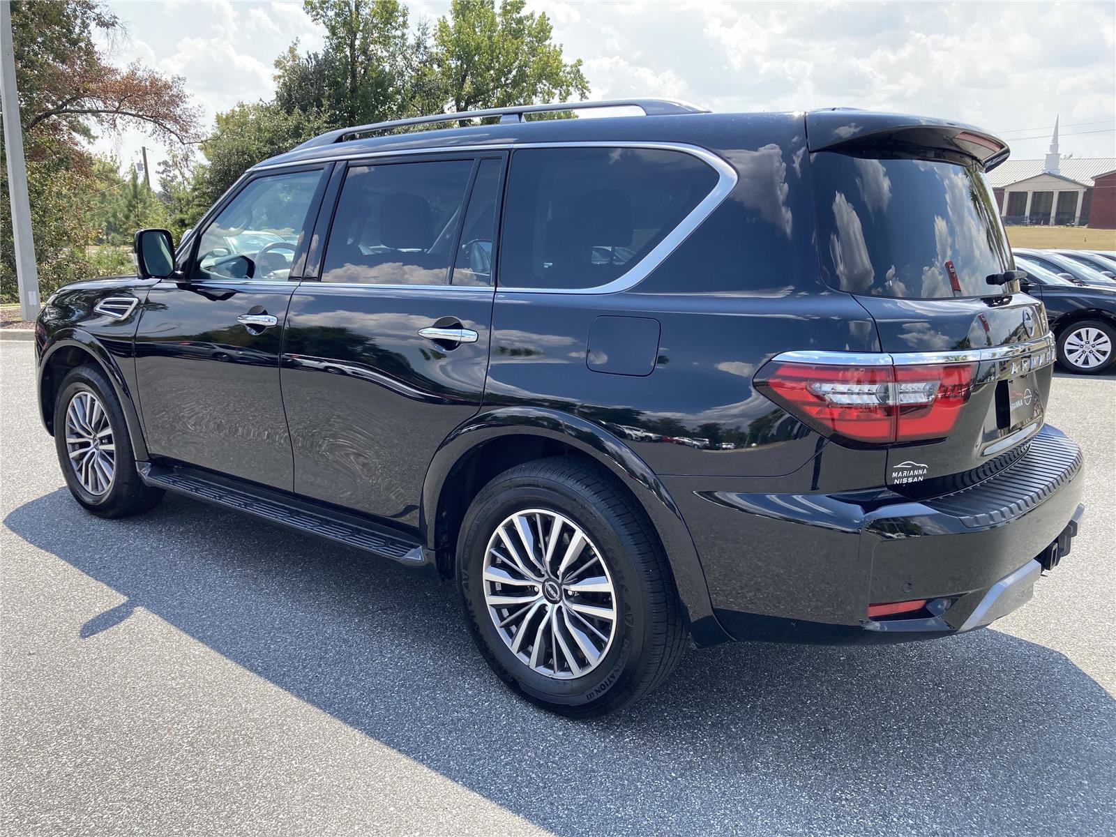 2023 Nissan Armada SL photo 4
