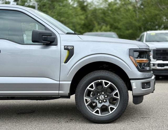 2025 Ford F-150 STX photo 2