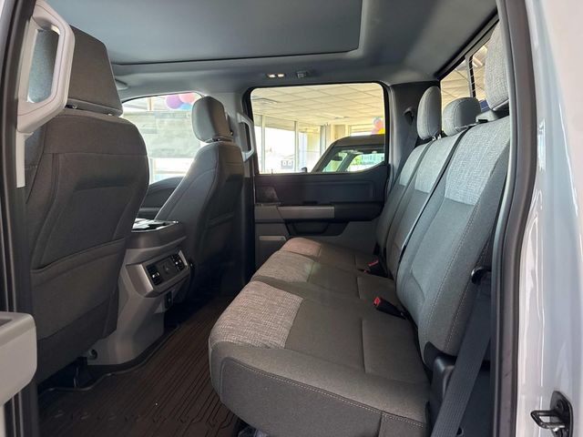 2025 Ford F-350 XLT photo 4