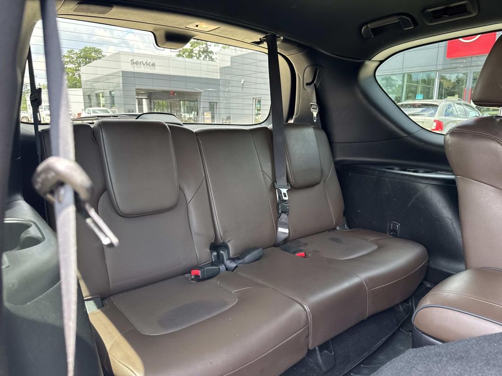 2022 Nissan Armada Platinum photo 6