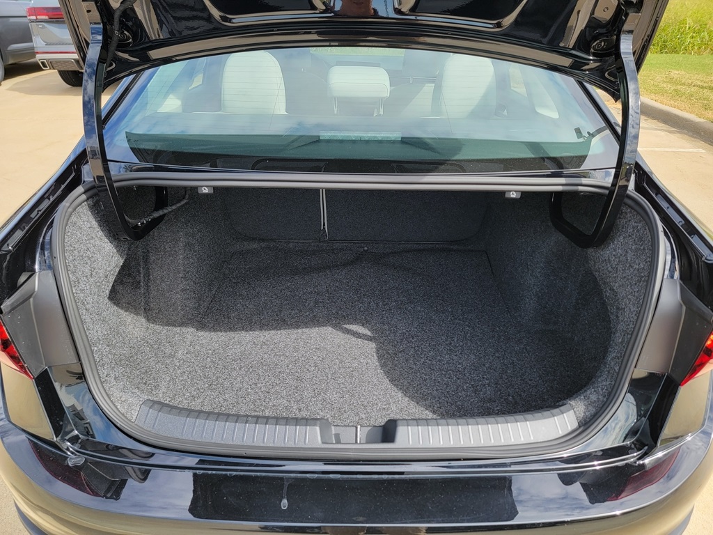 2025 Volkswagen Jetta 1.5T S photo 10