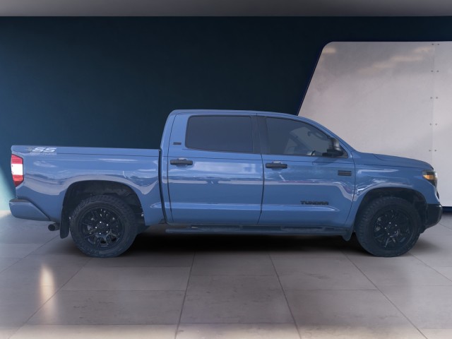 2021 Toyota Tundra SR5 CrewMax photo 4