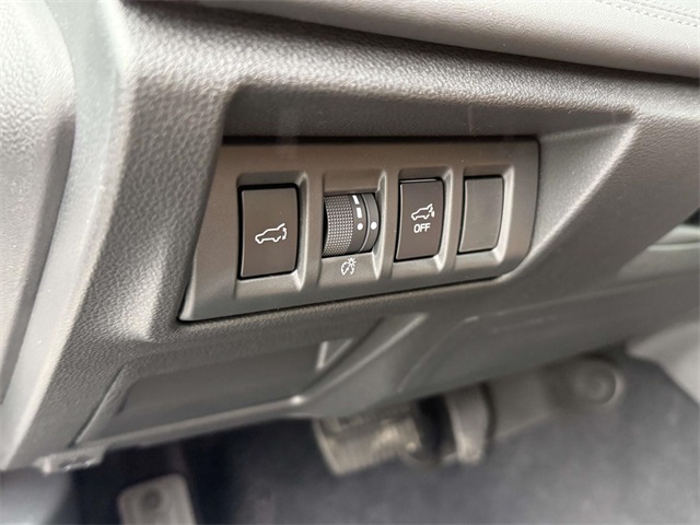 2025 Subaru Outback Touring XT photo 25
