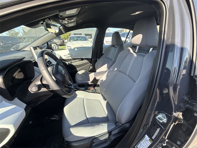 2025 Toyota Corolla SE photo 10