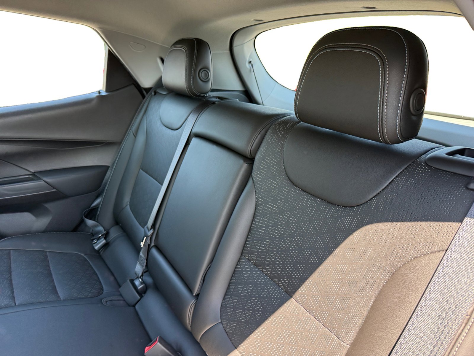 2022 Chevrolet Bolt EV 2LT photo 16