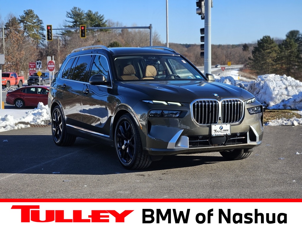 2024 BMW X7 40i's photo